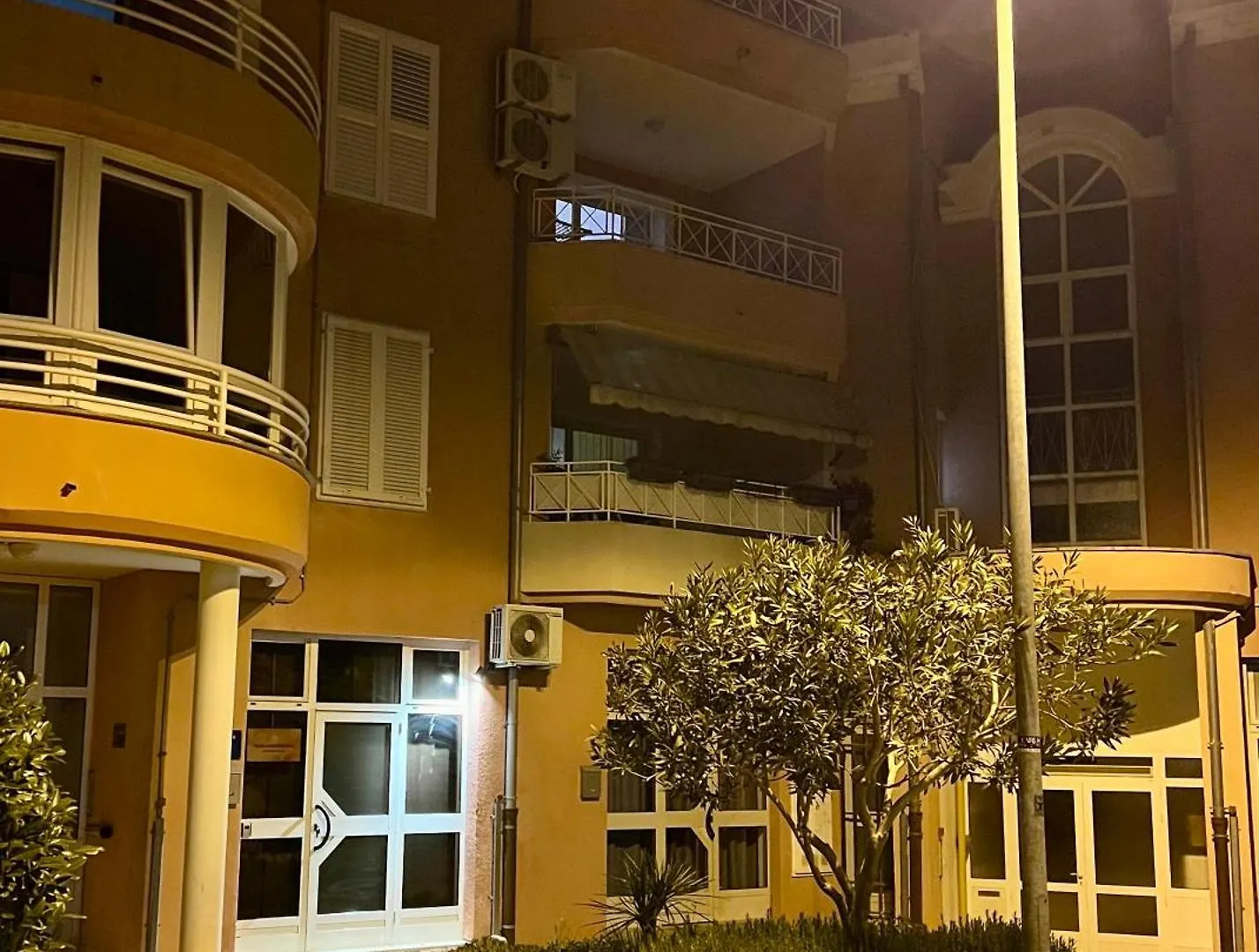 Pearl Apartment פולה